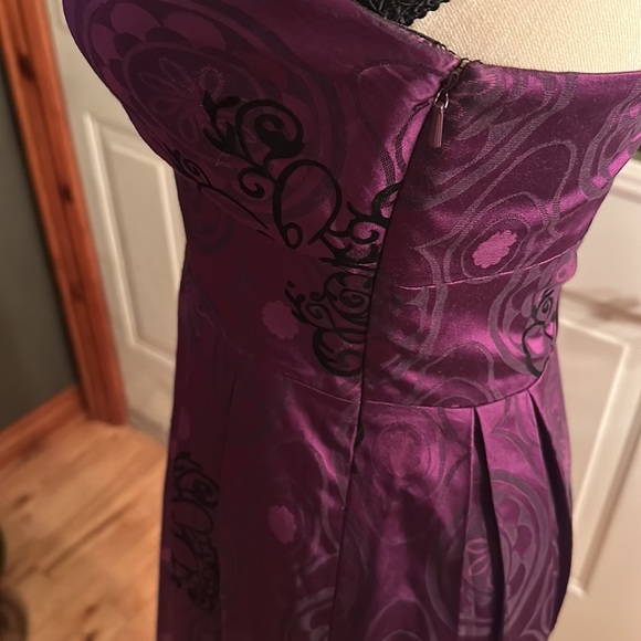 Guess Strapless Dress - Picture 3 of 11
